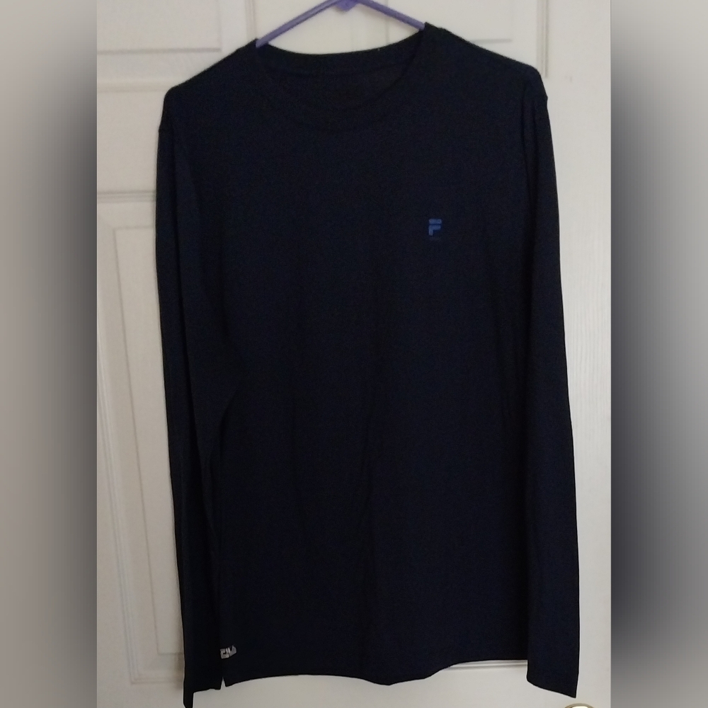 Mens  Fila Long sleeve Crew Neck Shirt (XL)